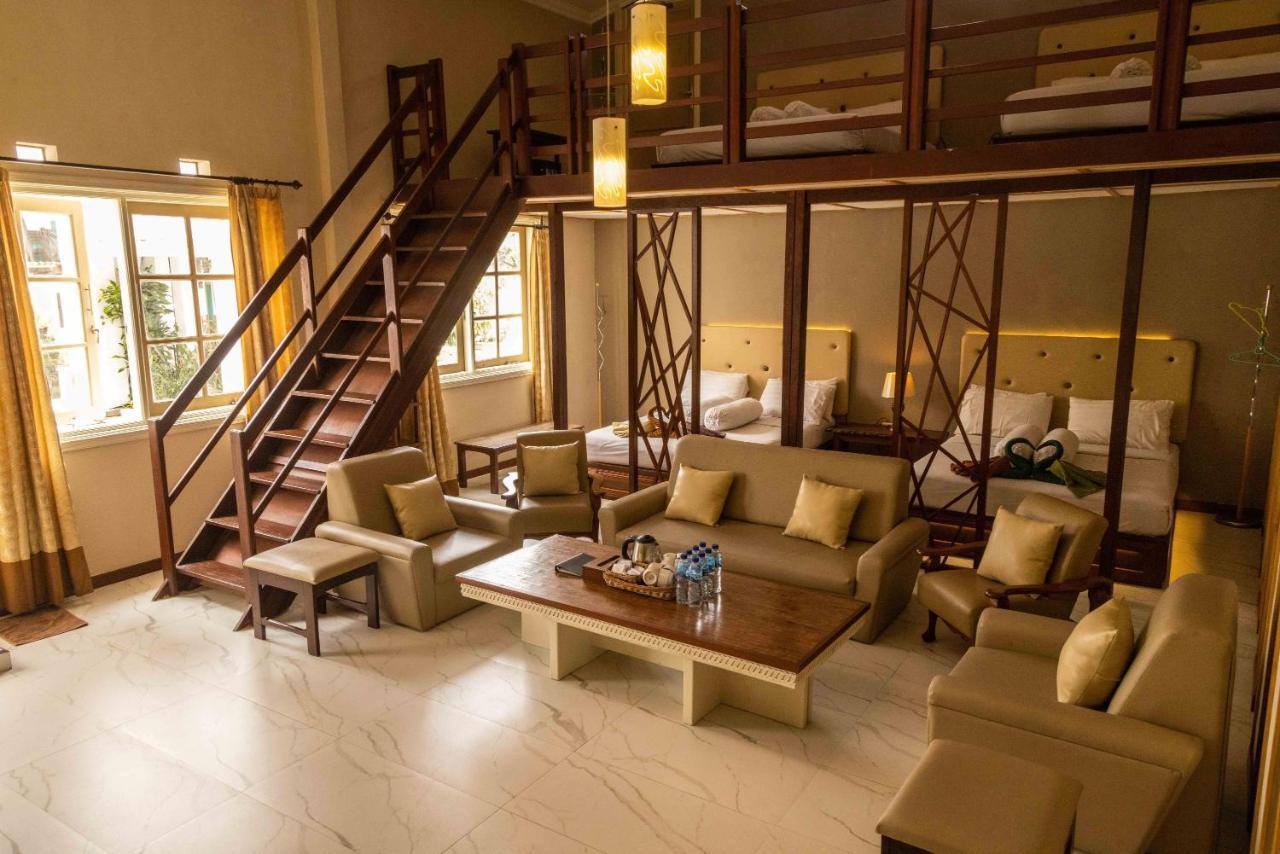 Family Hotel Gradia 1 Batu  Extérieur photo