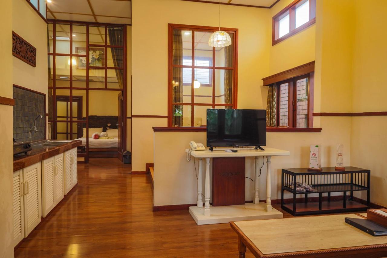 Family Hotel Gradia 1 Batu  Extérieur photo
