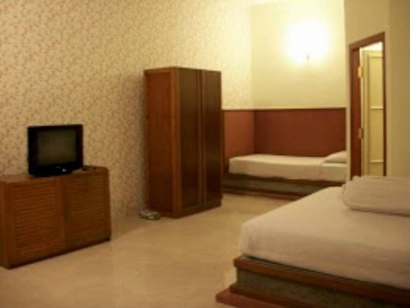 Family Hotel Gradia 1 Batu  Extérieur photo